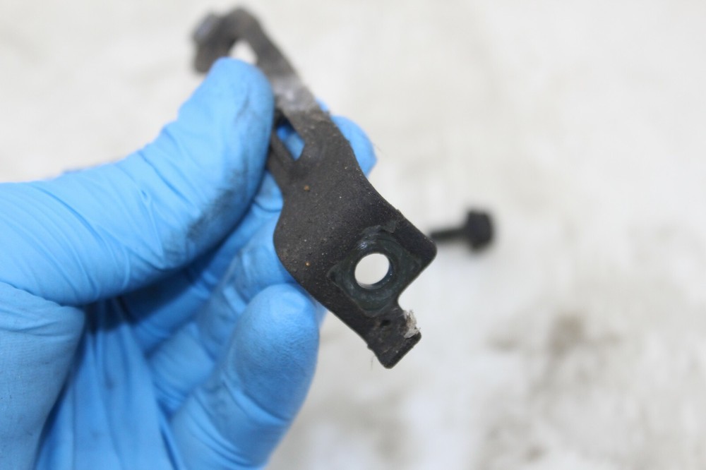 99 00 1999 2000 YAMAHA YZF R6 Radiator Bracket
