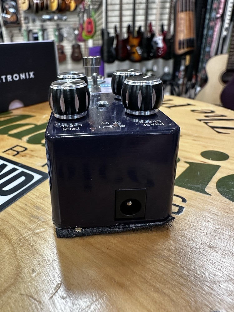 Pigtronix Moon Pool Dynamic Tremvelope Phaser