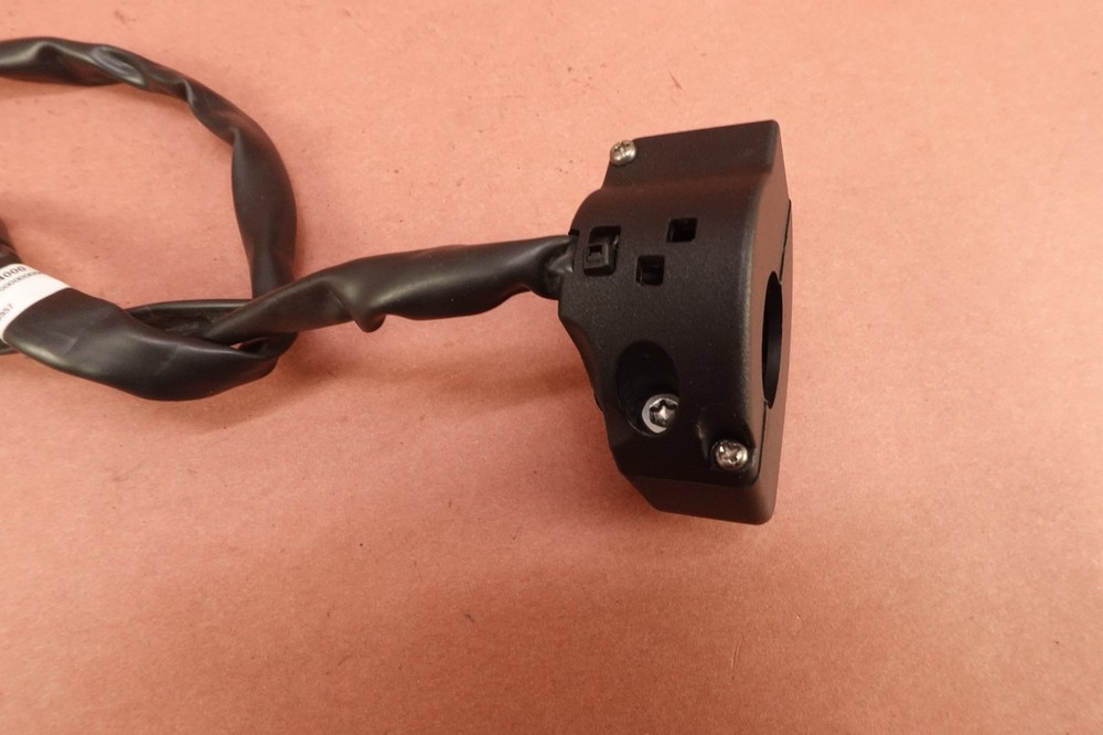 2022-2024 KTM 790 DUKE Right Handlebar Stop Start Kill Switch