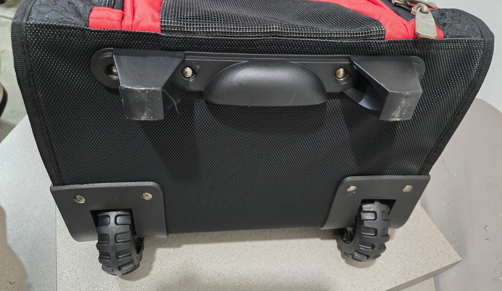 Boombah Rolling Superpack Red Black *missing Front Flap *