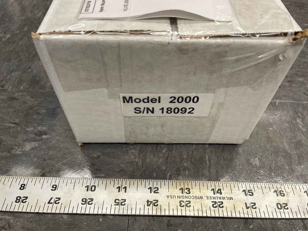 Vacuum variable leak valve, bakeable. Duniway VLVE-2000, New