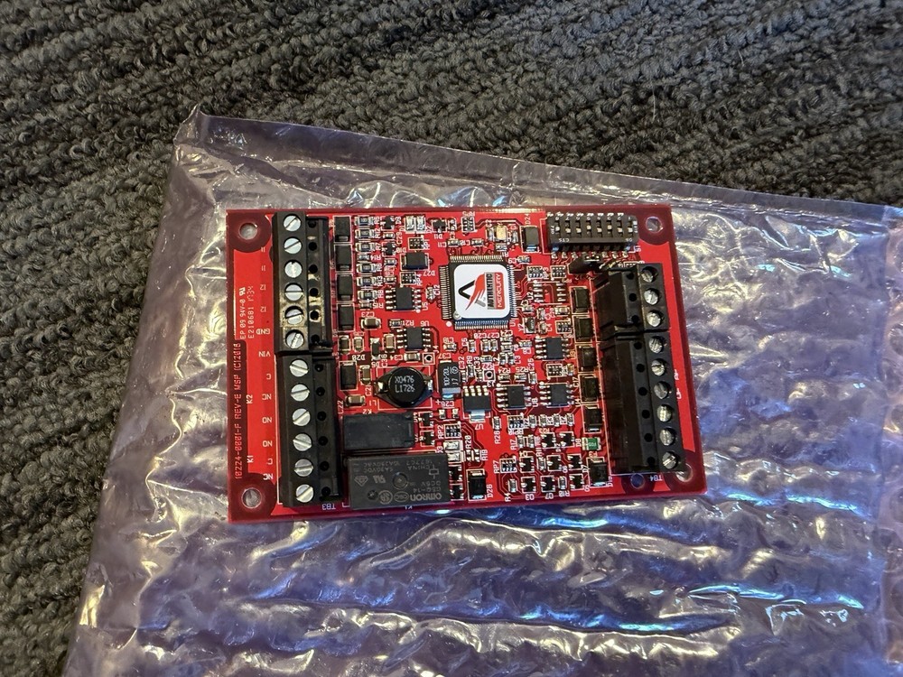 Lenel LNL-1300-S3 Single Reader Interface Module