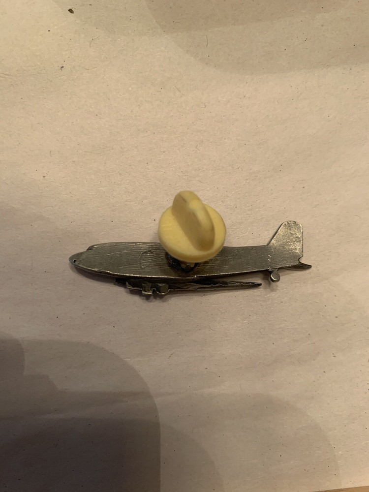 Airplane Hat or Tie Pin