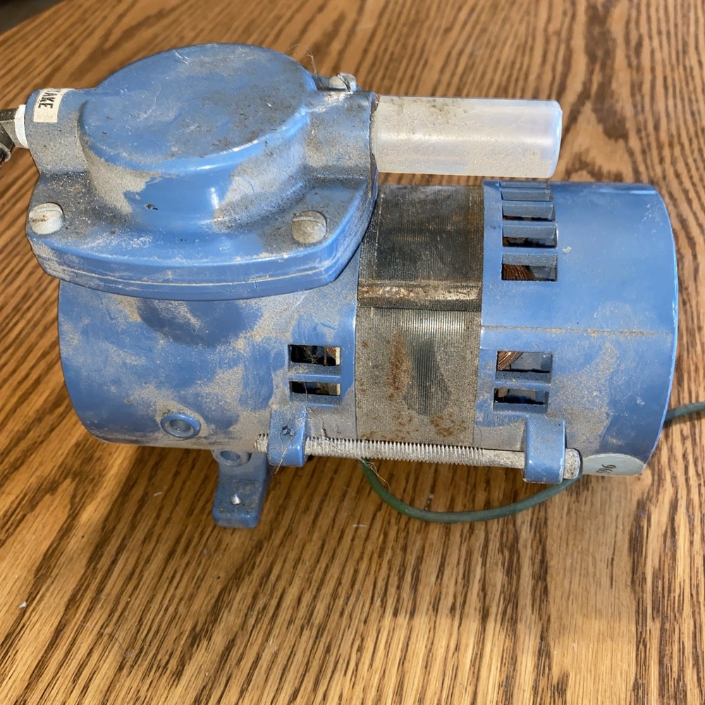 Thomas Diaphragm Pump Model 107ca16-473
