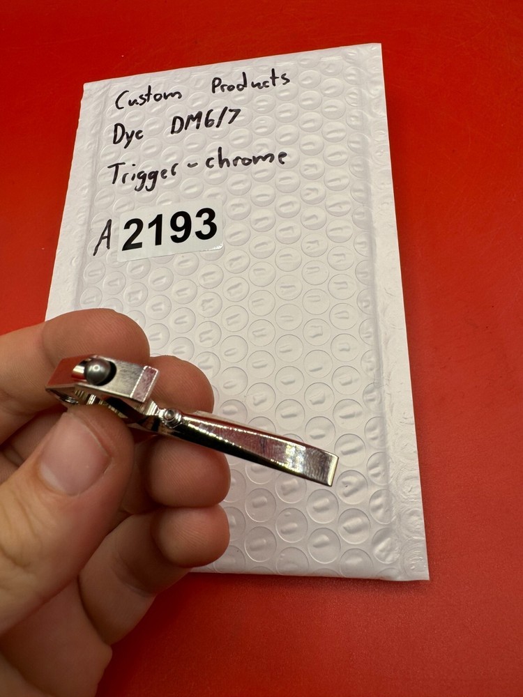 Custom products Dye DM6/7 Trigger-Chrome
