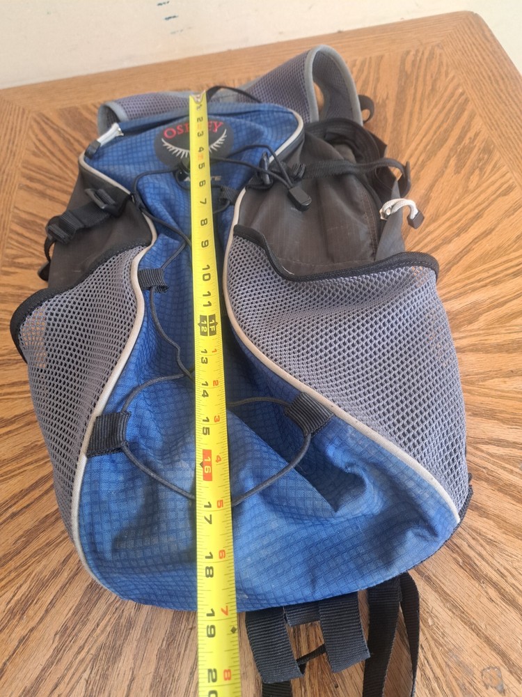 Osprey Daylite - H2O Compatible - Lightweight Backpack Hiking Trail Bag