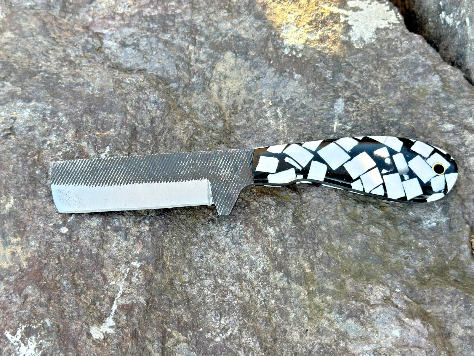 HAND FORGED RAIL ROAD BULL CUTTER/COWBOY KNIFE & RISEN HANDLE AH DAMASCUS-1234