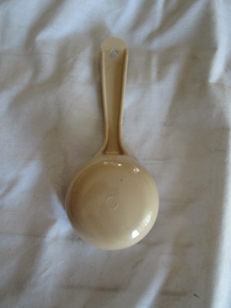 Carlisle Measure Miser 4 Oz Beige Solid Spoon 8" Long Green Color Code