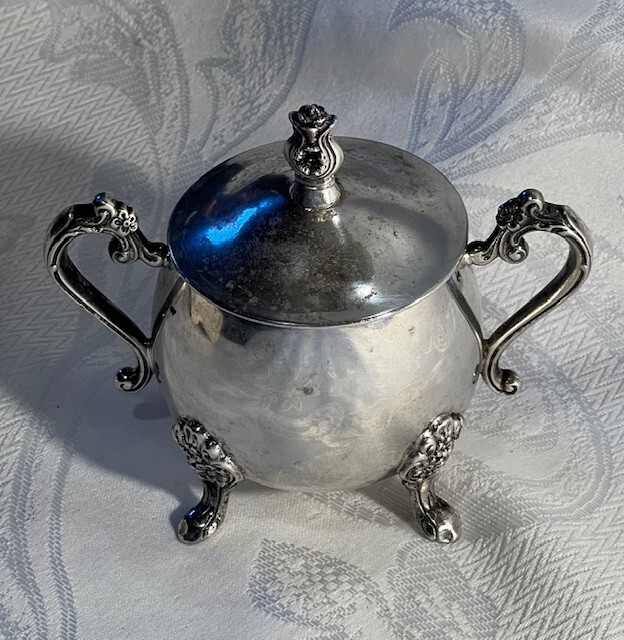 Decorative  Sugar Bowl with lid