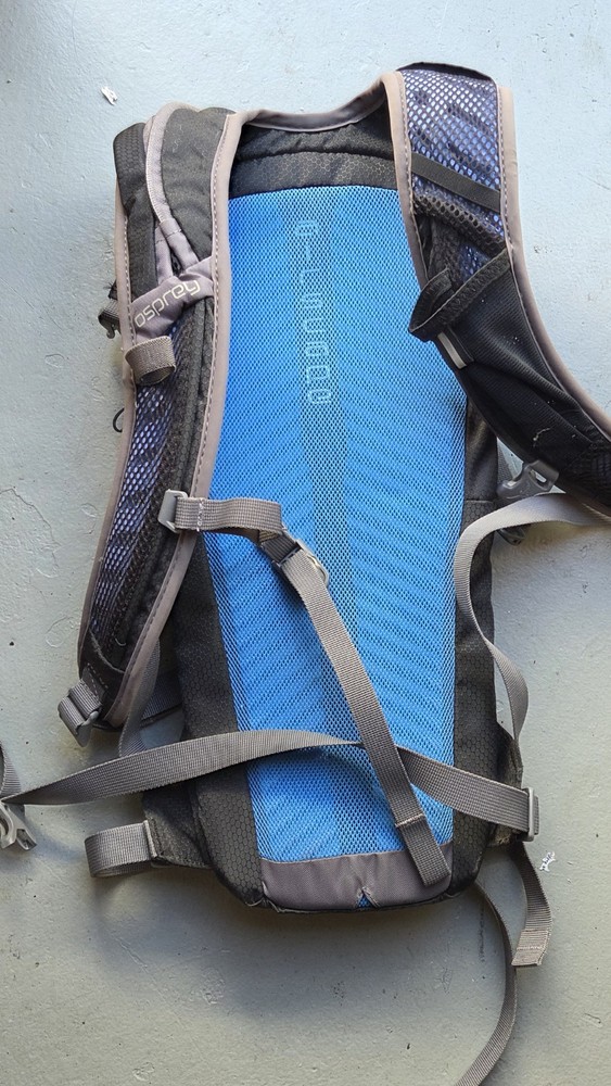 Osprey Viper 3 Hydration Backpack Fits 2.5L Bladder Gray Blue Lets Hike