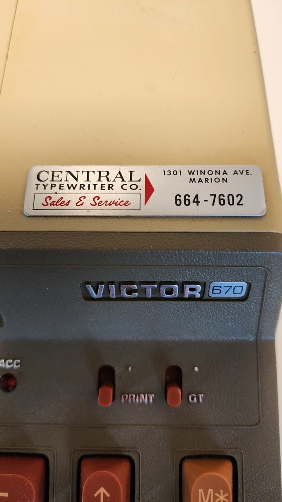 Vintage WORKING Victor Adding Machine 670 Desktop Counting Calculator 70's