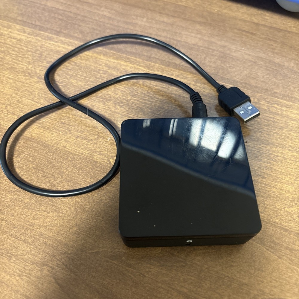 Amazon Basics Bluetooth Audio Receiver Model BTR1US