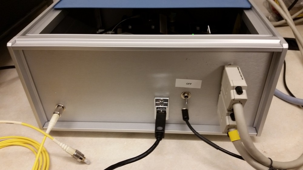 Turn-key, Complete Tunable NIR Single-Mode Laser System with ITC4001 controller.