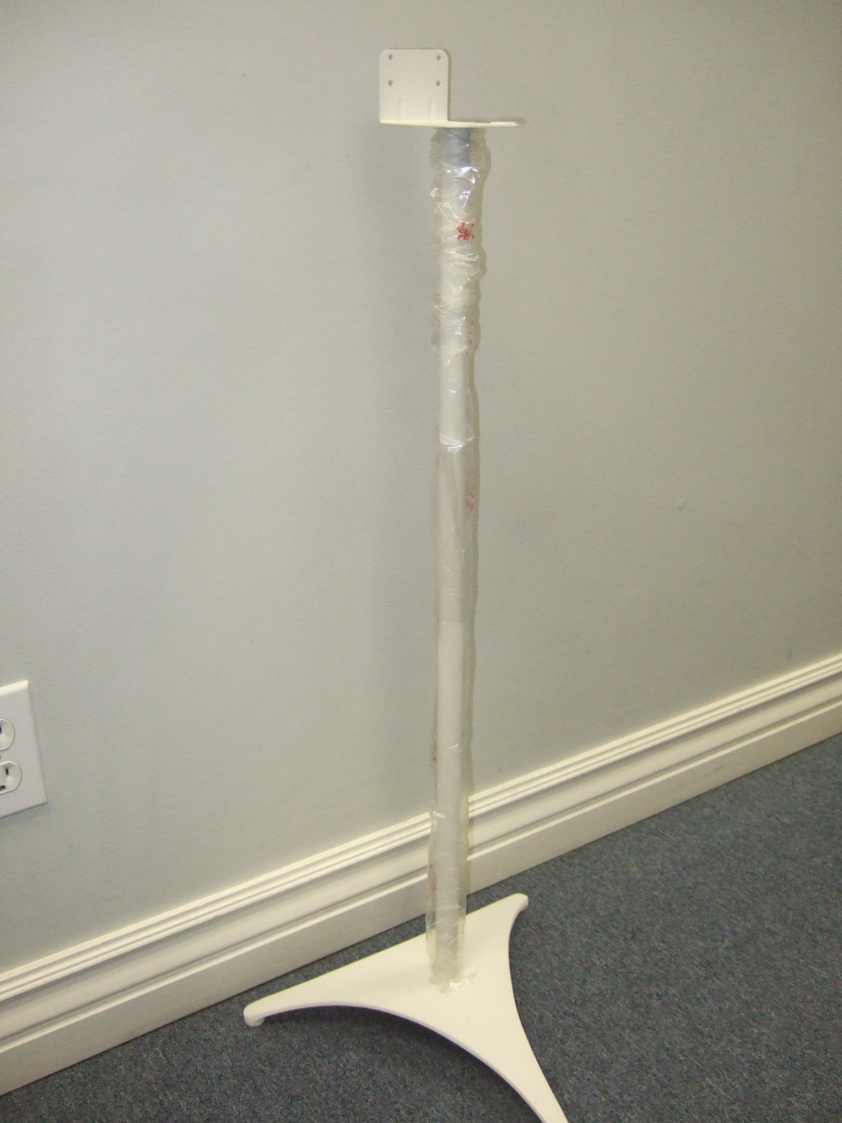 Energy API-HT-3 White Speaker Stands