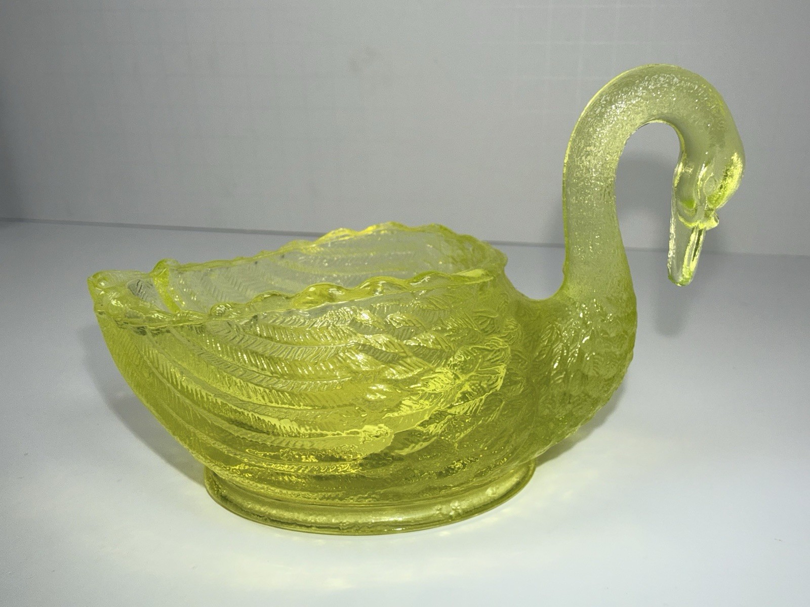 3 7/8" SWAN SALT DIP OPEN CELLAR CANARY YELLOW VASELINE GLASS