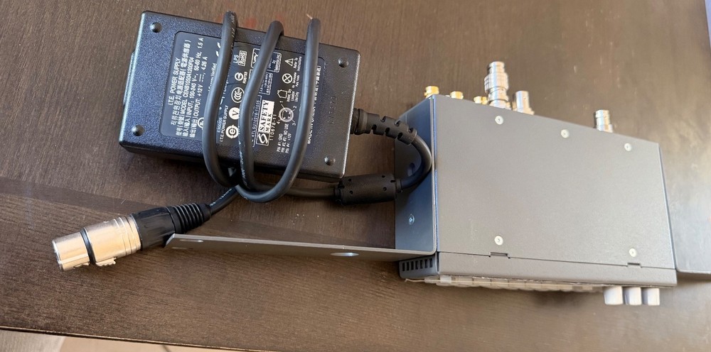 Tektronix WVR5200 SD/HD Multiformat Compact Waveform Rasterizer OPT: A0, AUD