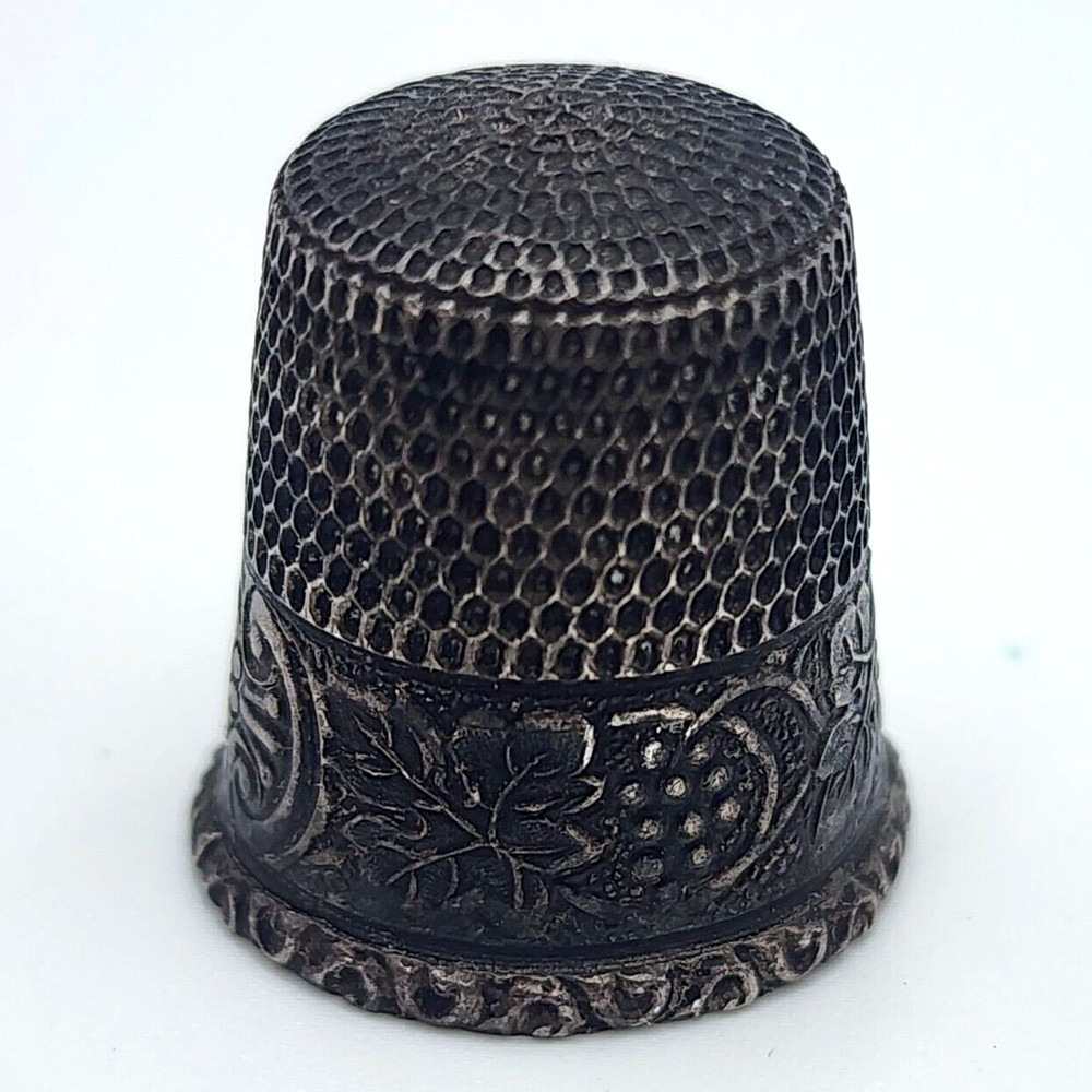Vintage Simons Bros Grape Vine Sterling Silver Thimble
