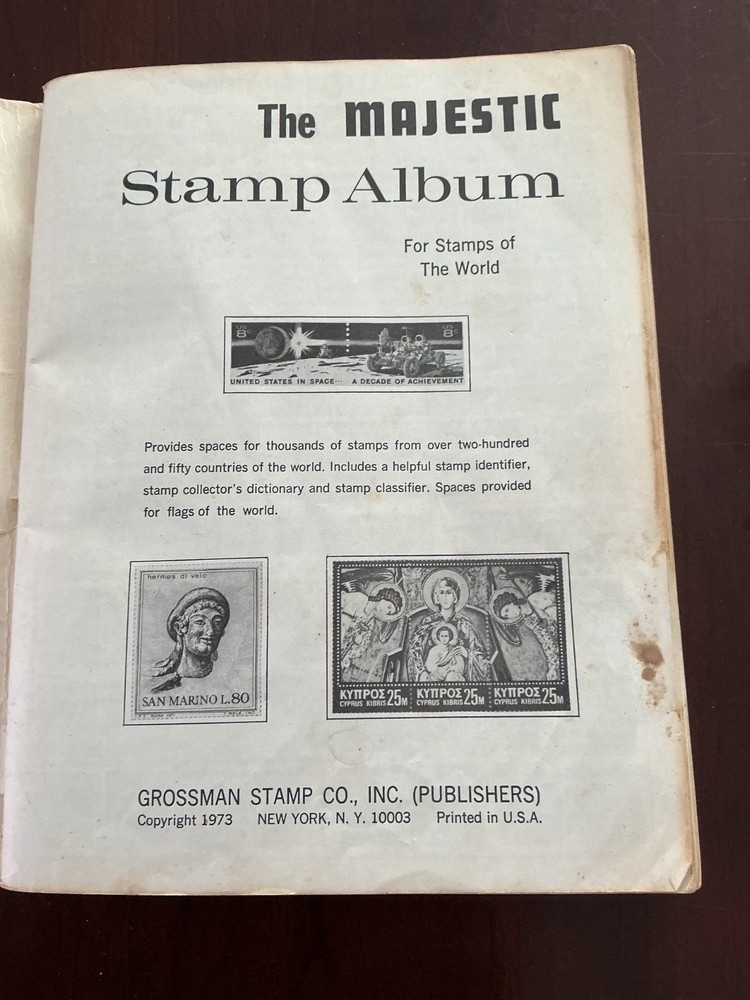 Vtg The Majestic Stamp Album 1973 Fully Illustrated Plus Many Stamps Mounted