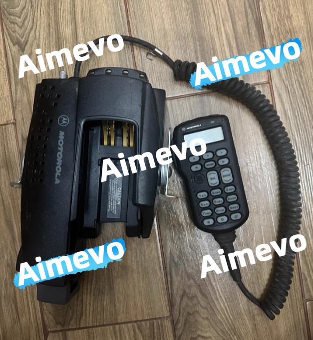1pcs XTS5000 extended seat with PLN7737B hand microphone
