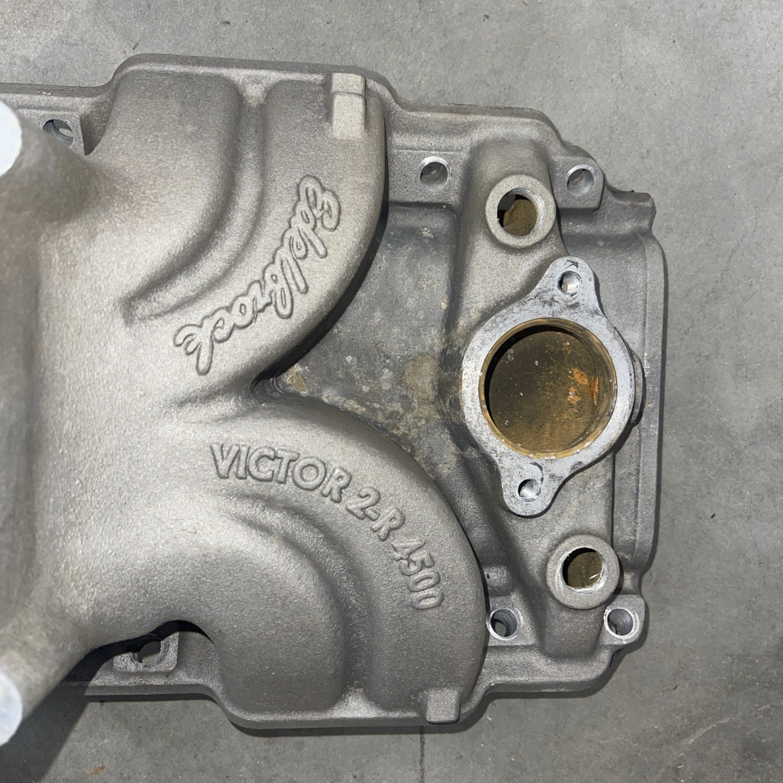 Edelbrock Victor 2-R4500 / BBC / used / take off