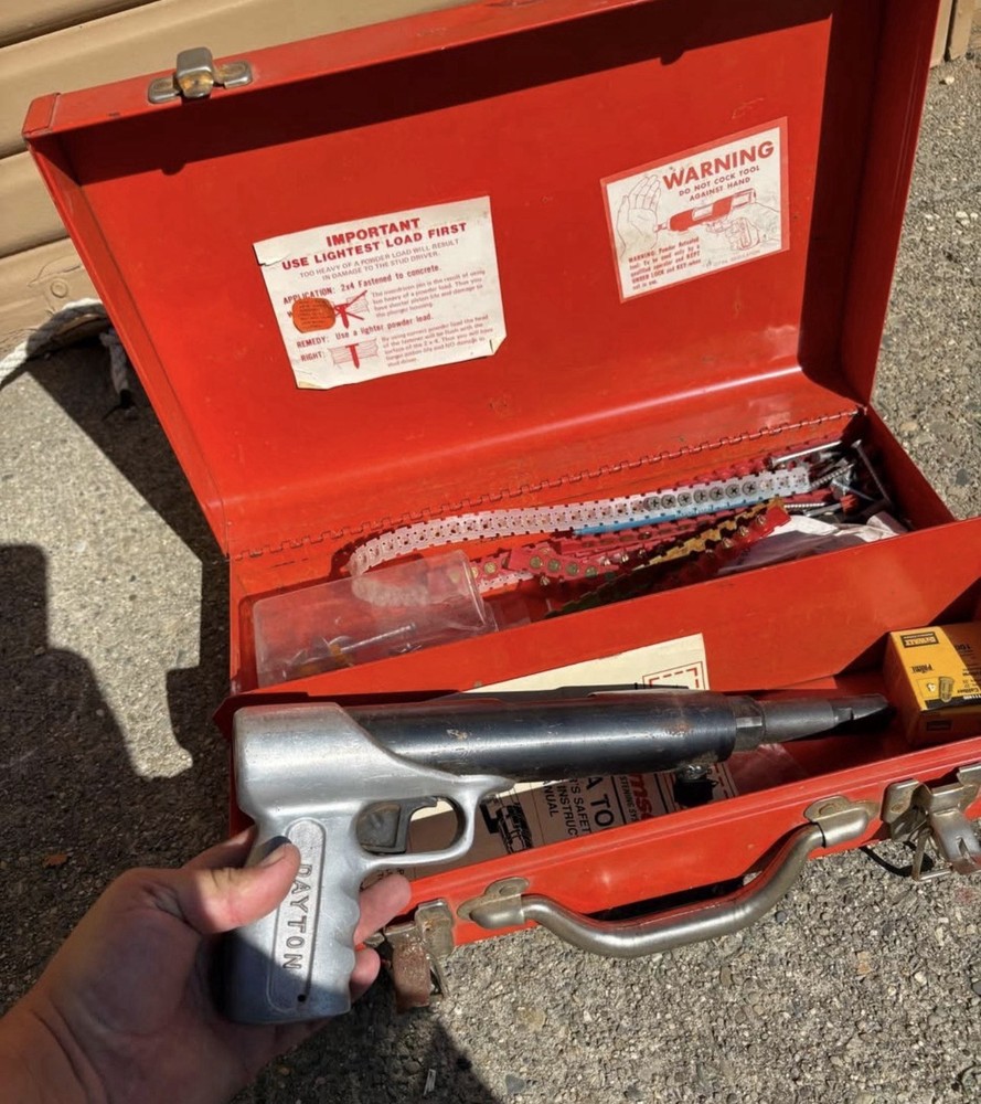 Dayton 5X940 Low Velocity Powder Actuated Stud Driver w/ Case – Untested