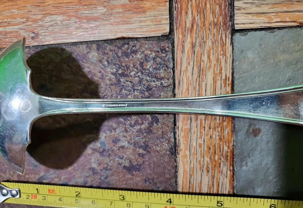 🔎1847 ROGERS DISTRESSED ANTIQUE c1918 LOUVAIN PATTERN SILVERPLATED GRAVY LADLE