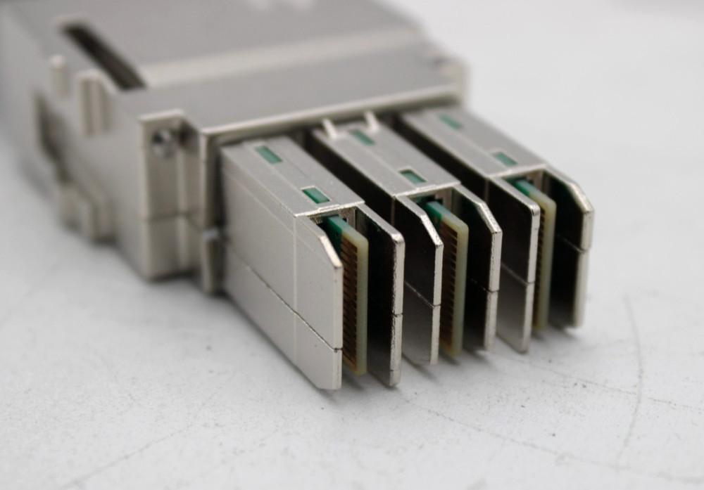 Cisco Stacking Cable STACK-T1-50CM V01