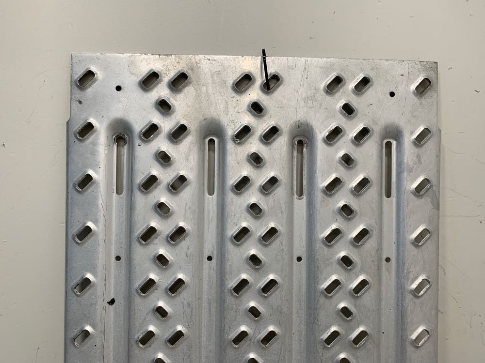2013 Mack CXU613 Deck Plate (651-10752)