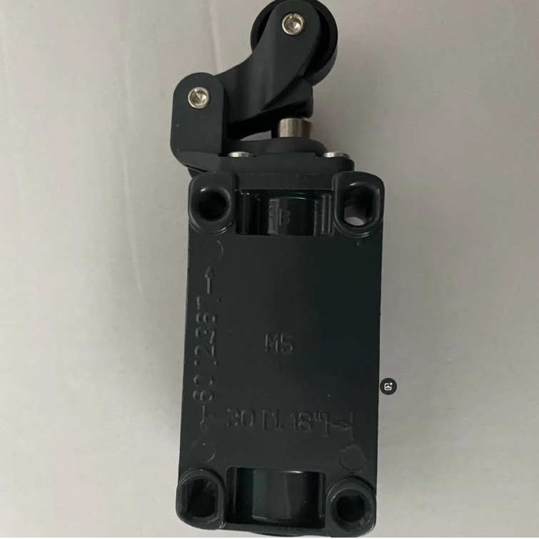 1pcs NEW Pizzato limit switch FD502