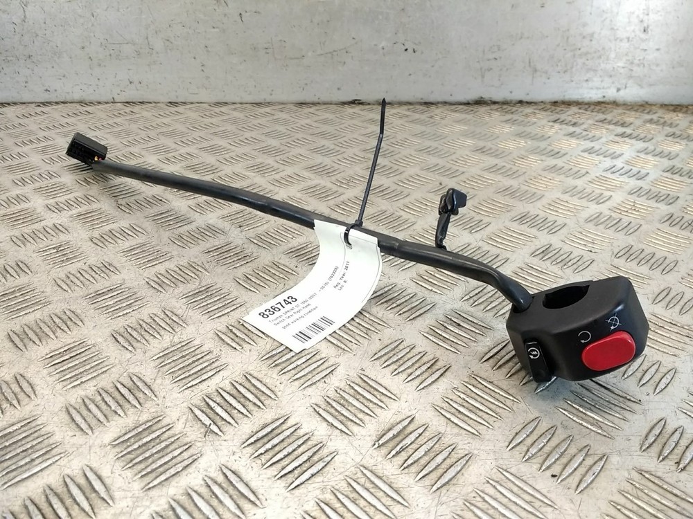 2011 TRIUMPH SPRINT ST  Right Hand Switch Gear