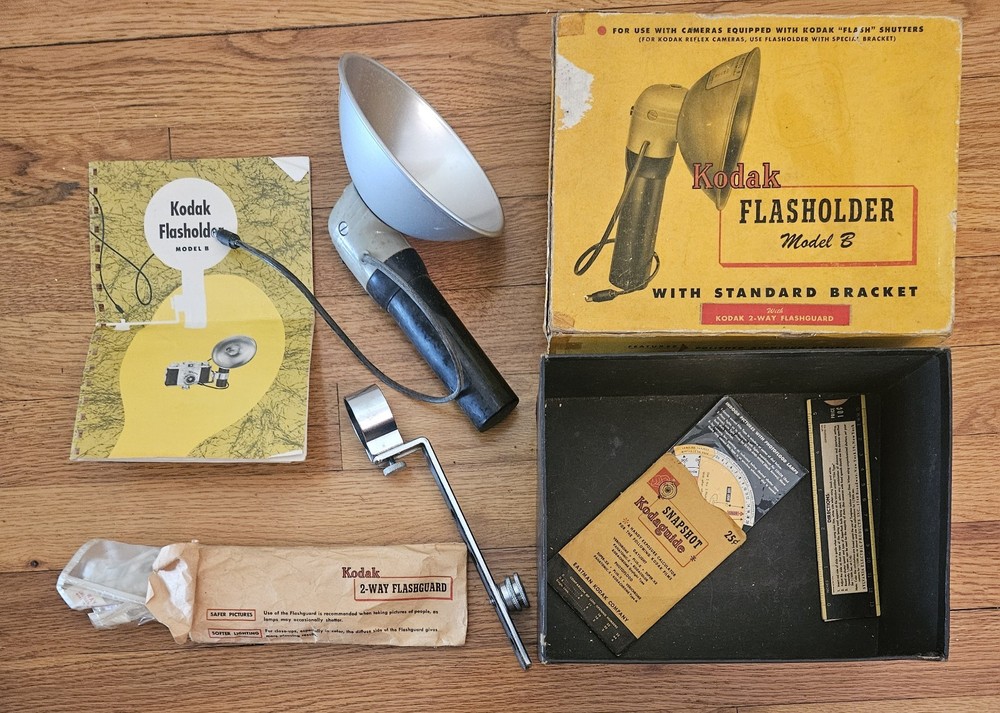 Kodak Flasholder Model B With Flash Guard And Bracket With Box