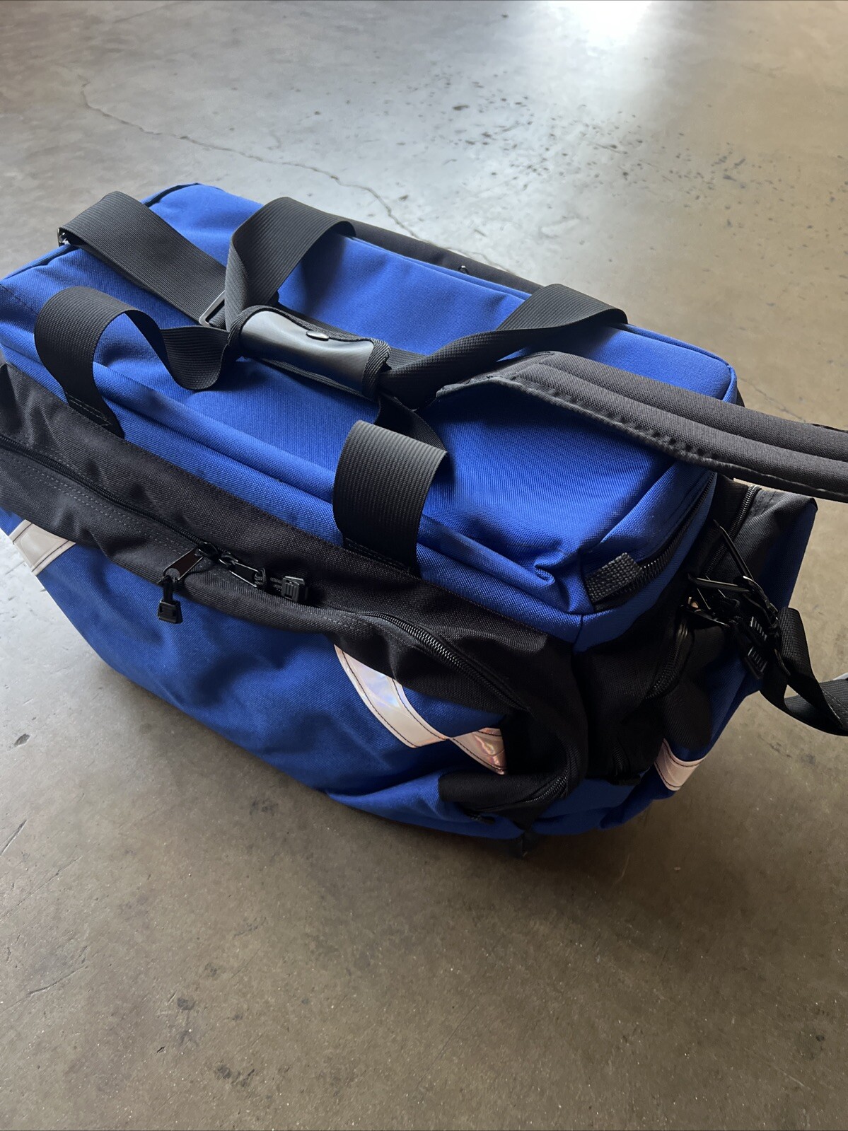 BreathSaver Plus O2 Bag by Iron Duck Blue