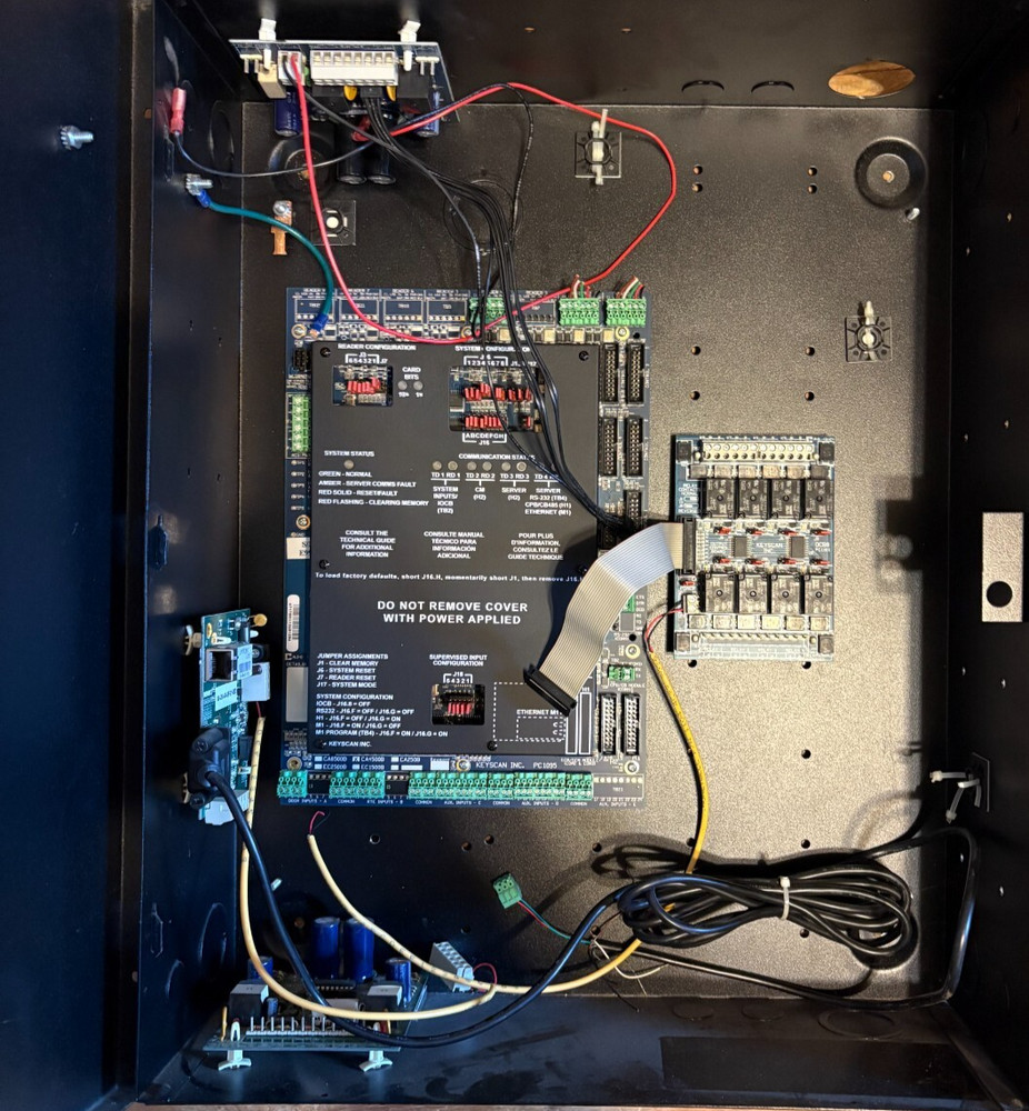 Keyscan CA4500 4-Door Access Control System (CA4500B, OCB8, DPS-15, Enclosure)