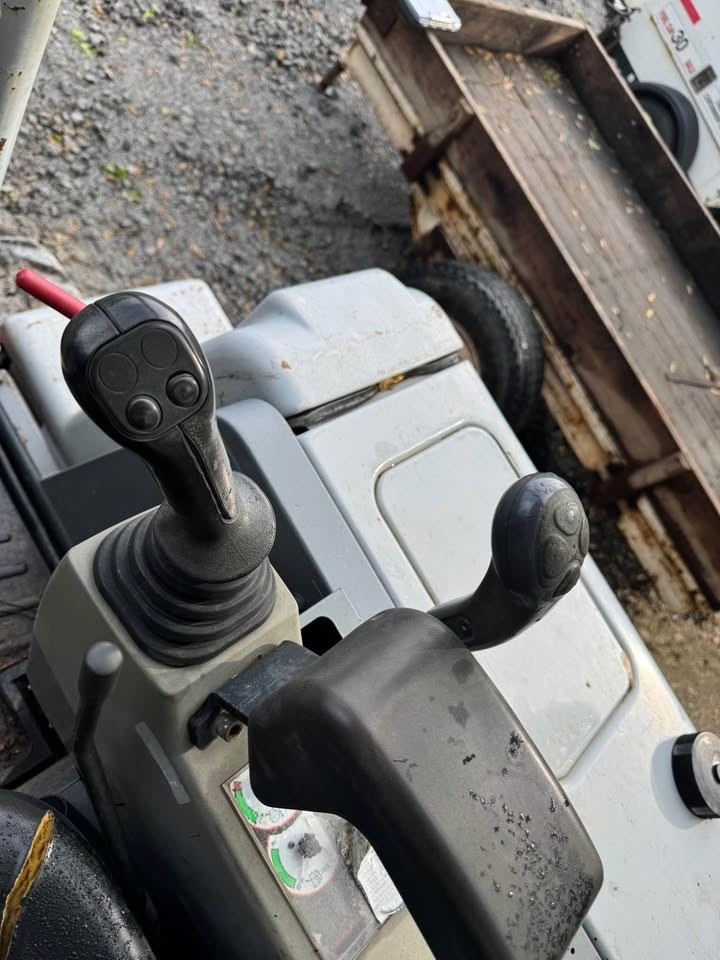 2015 Takeuchi TB228 Mini Excavator
