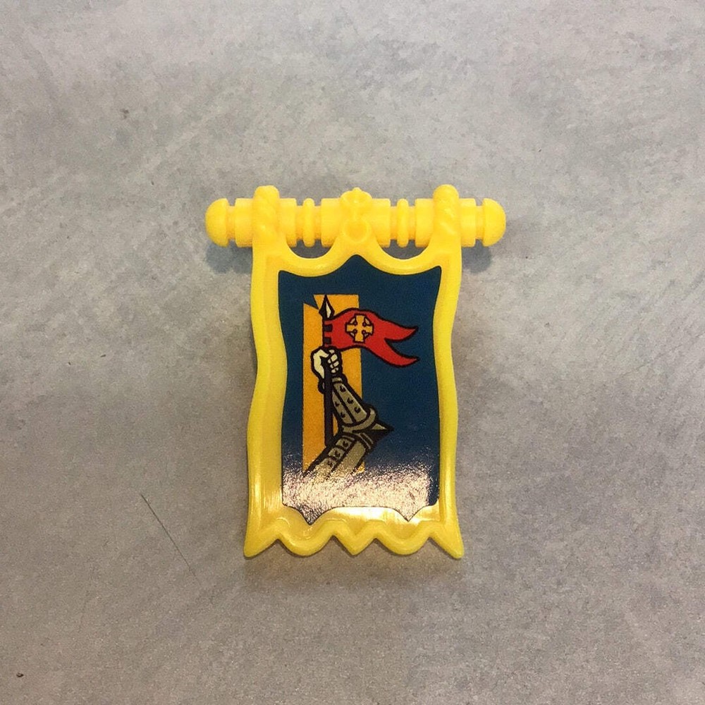 Imaginext Battle Castle Yellow Banner