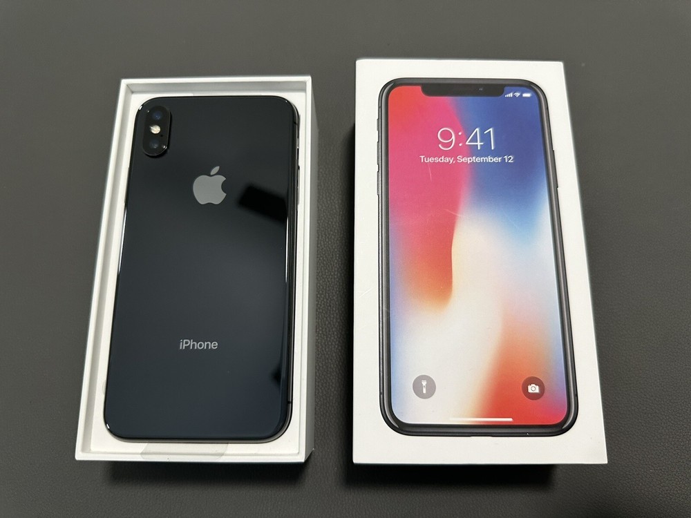 Apple iPhones Collection (12 Items)