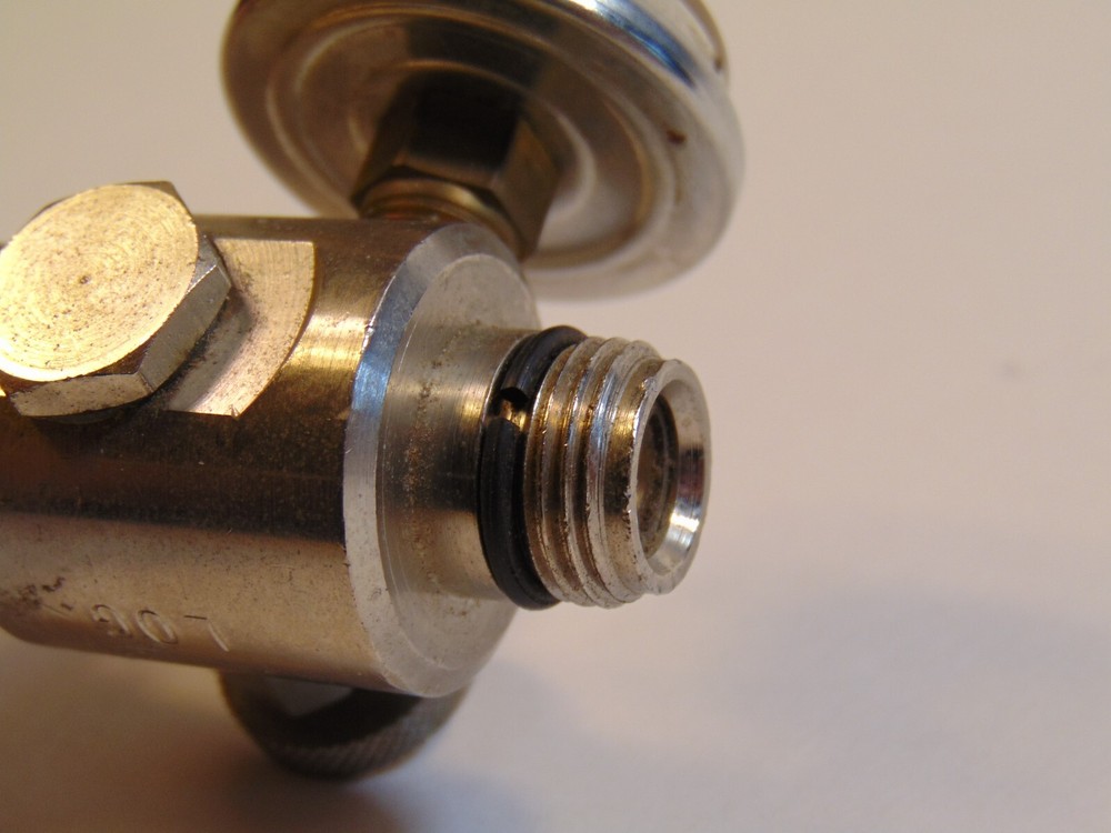 Flow Regulator with Control Button L0G - Unknown condition - AS-IS