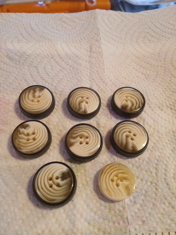 7 Swirl Design Buttons 1" D 4 Holes