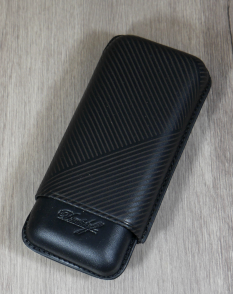 Davidoff Black Leather Leaf Pattern Double Cigar Case / Pouch 105582