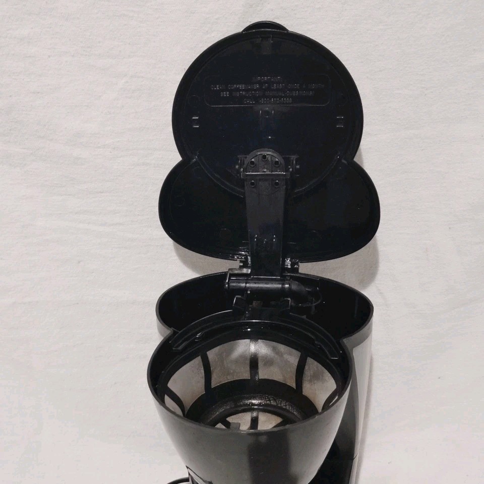 Mr. Coffee Machines 4-Cup Switch Maker, Black TF5