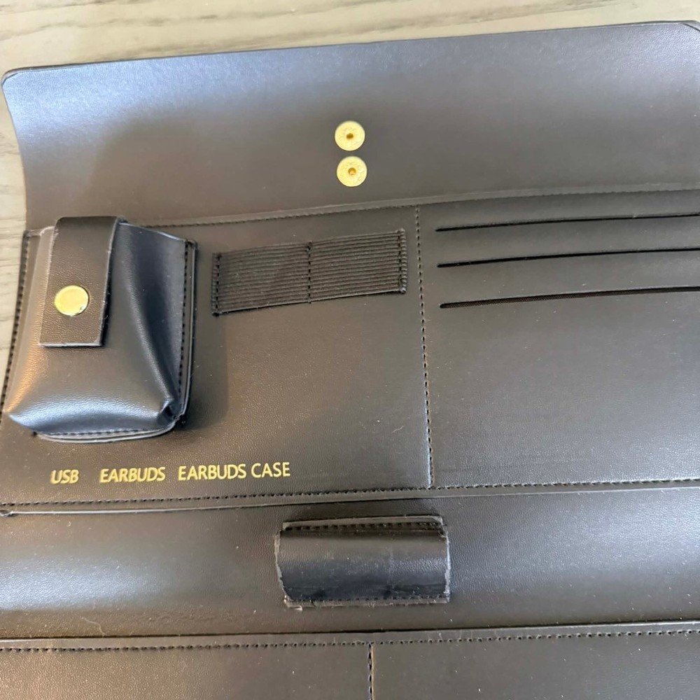 Women's Black Earbuds Case Organizer One Size
