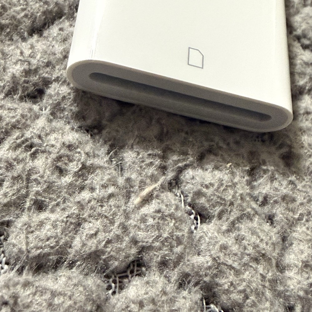 Genuine Apple Lightning to SD Card Camera Reader White Model A1595 Authentic