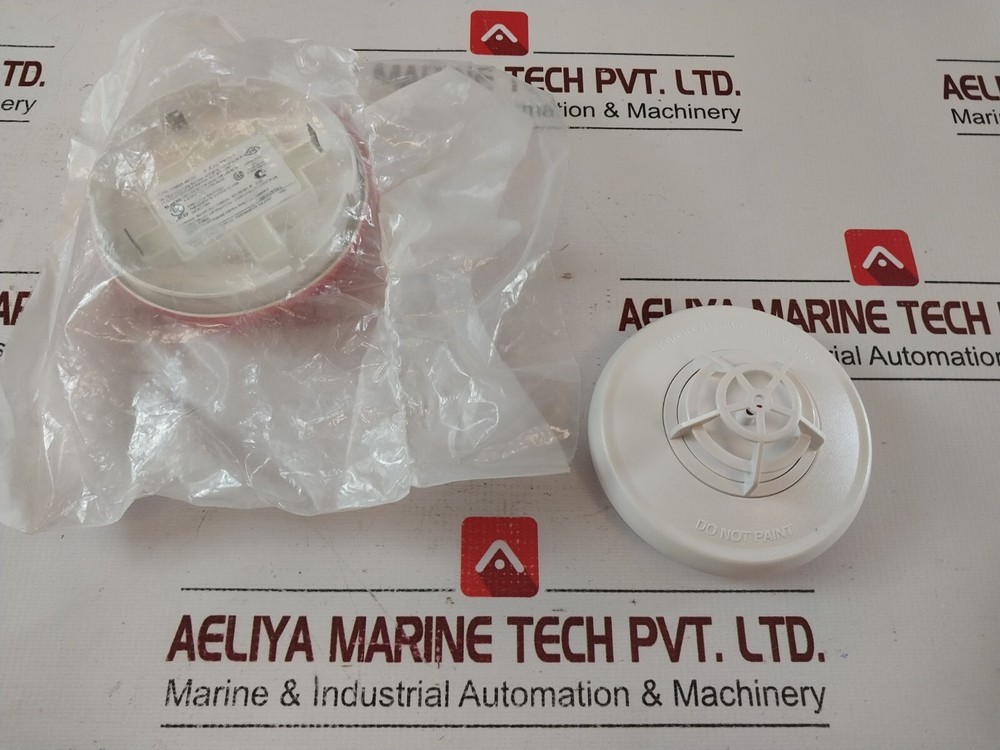 Simplex 4098-9733 heat detector
