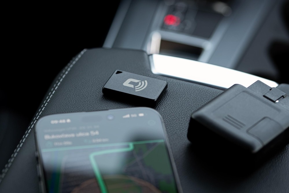 CARLOCK Ultimate Security Bundle 2.0: Real-Time Tracker, Alarm, Bluetooth Vib...