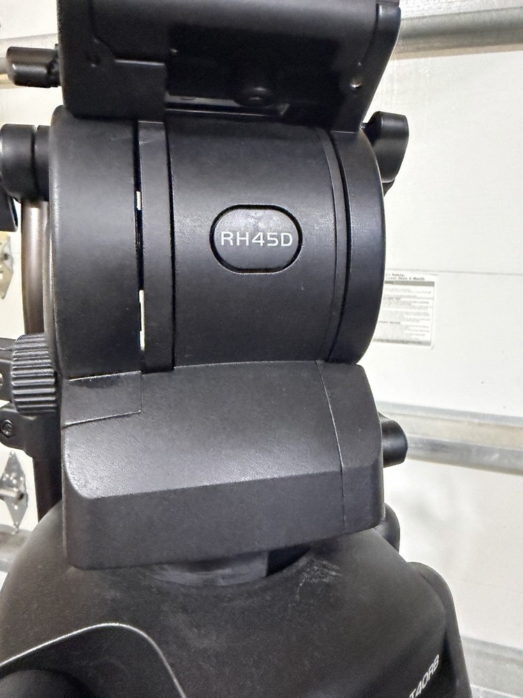Libec RH45D Fluid Head with RT40RB Tripod Legs and SP-2B Spreader ✅A+ Condition✅