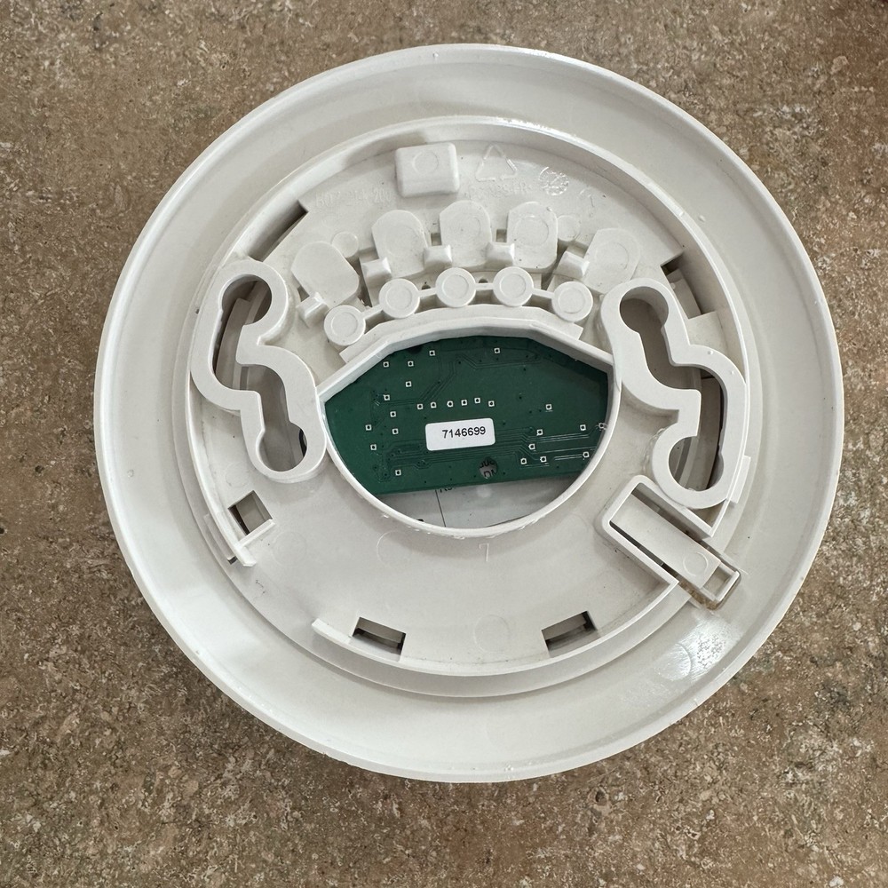 System Sensor Smoke Detector New No Base! E50