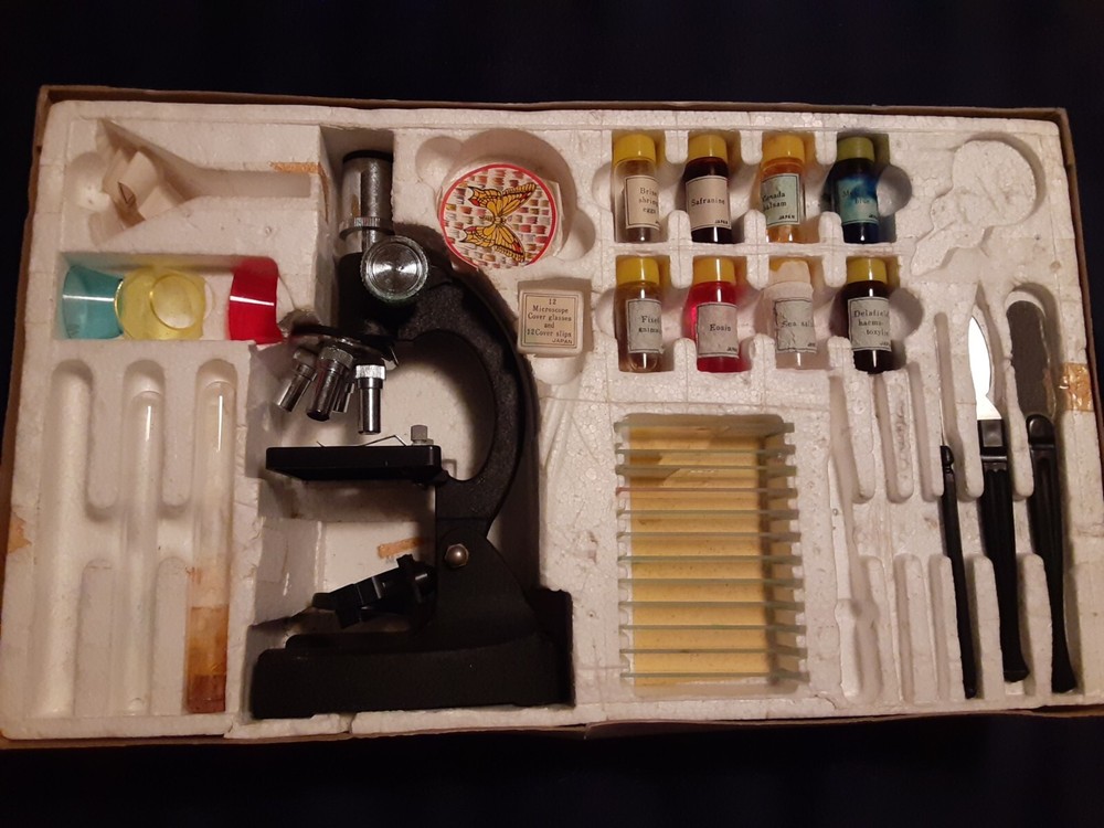 STELLAR PRECISION MADE MICROSCOPE SET 750 POWER