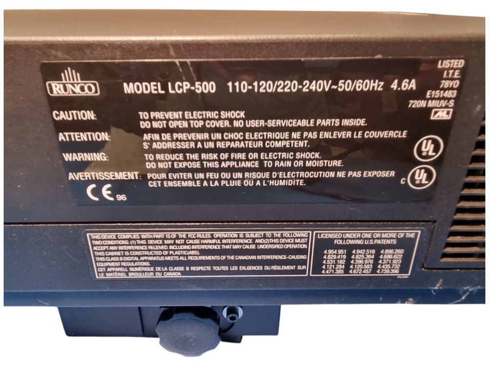 Runco LCP-500 (MultiSync MT600) LCD Projector