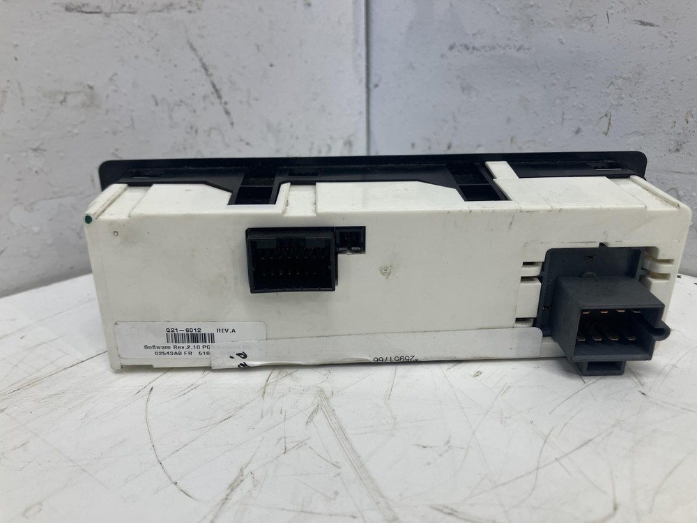 2011-2024 Peterbilt 337 Heater A/C Temperature Controls - Used