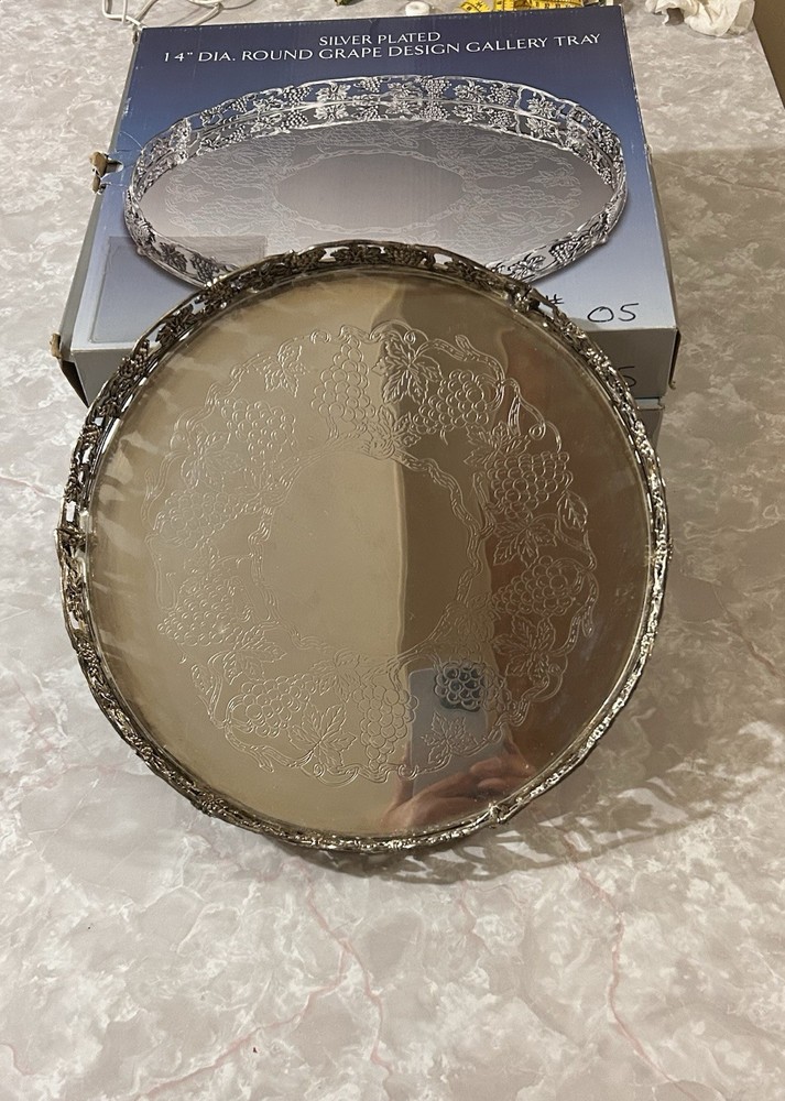 Godinger Silver Plated 14" Round Tray Grape Design Gallery